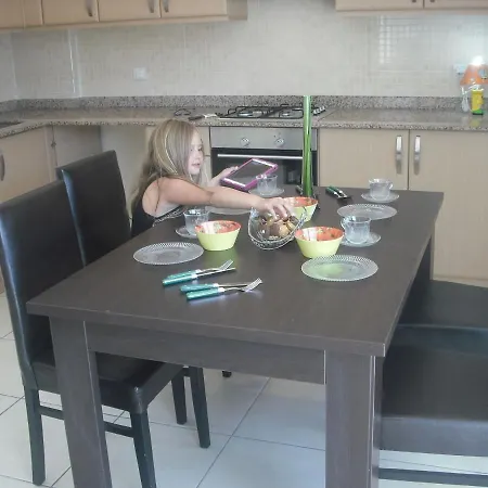Gorgeous 2 Bed Private Ground Floor Home Daire Antalya