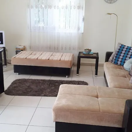 Gorgeous 2 Bed Private Ground Floor Home Daire *