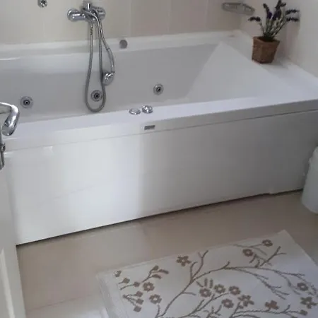 Gorgeous 2 Bed Private Ground Floor Home Daire Antalya